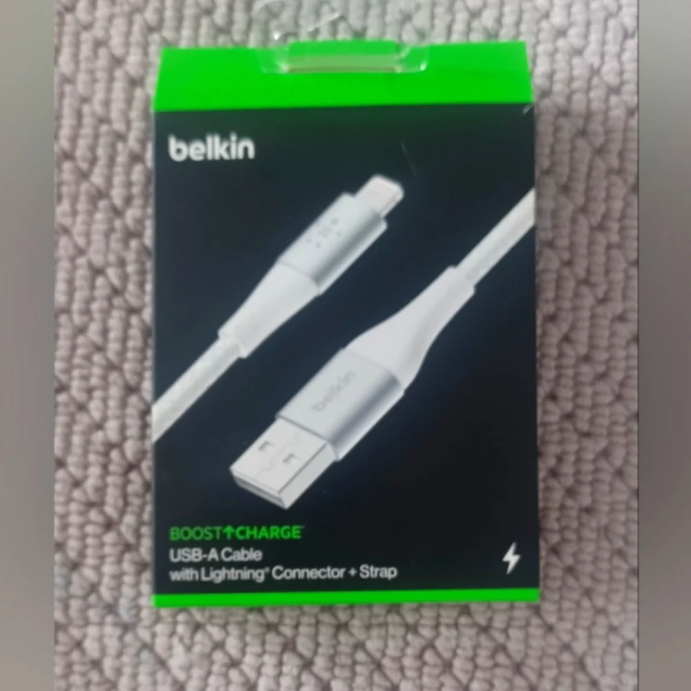 Belkin Boost/Charge USB-A-Cable with Lightening Connector & Strap For Ap…